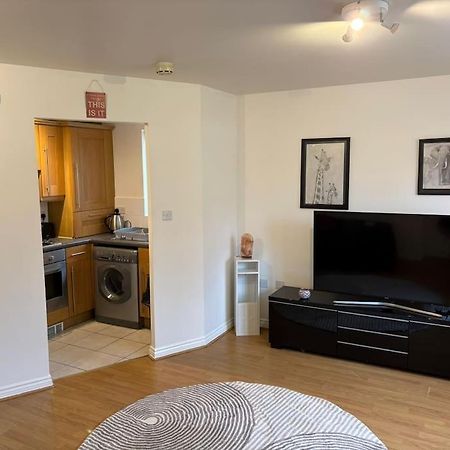 Апартаменты Newly Refurbished Flat In Kings Heath Бирмингем Экстерьер фото