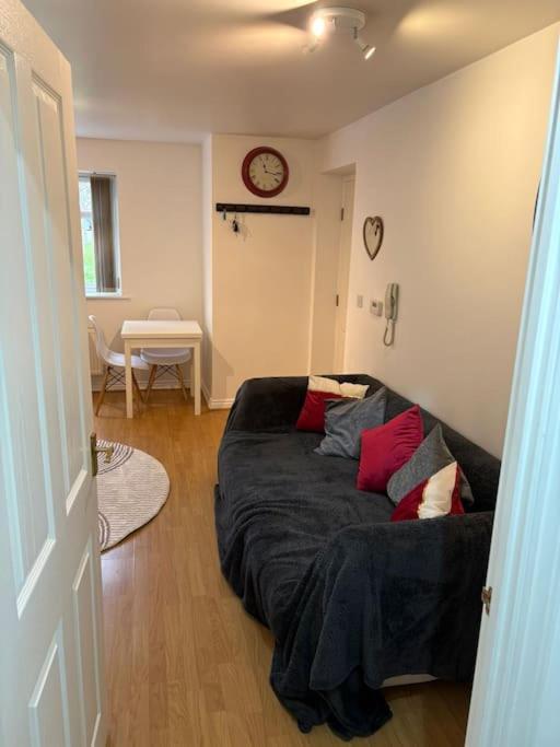 Апартаменты Newly Refurbished Flat In Kings Heath Бирмингем Экстерьер фото