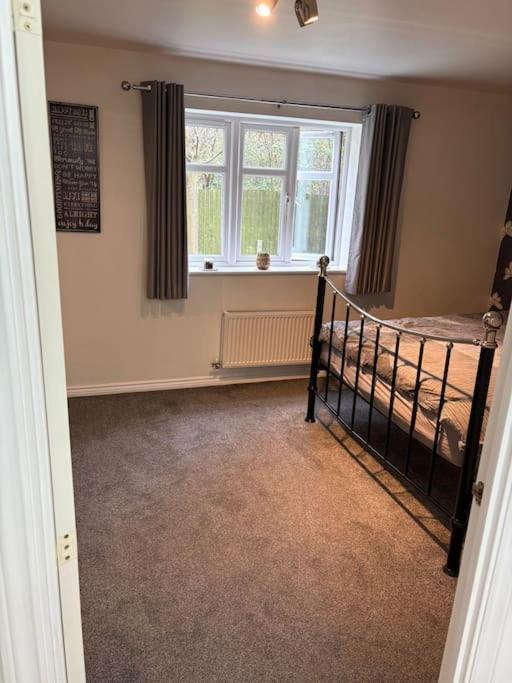 Апартаменты Newly Refurbished Flat In Kings Heath Бирмингем Экстерьер фото