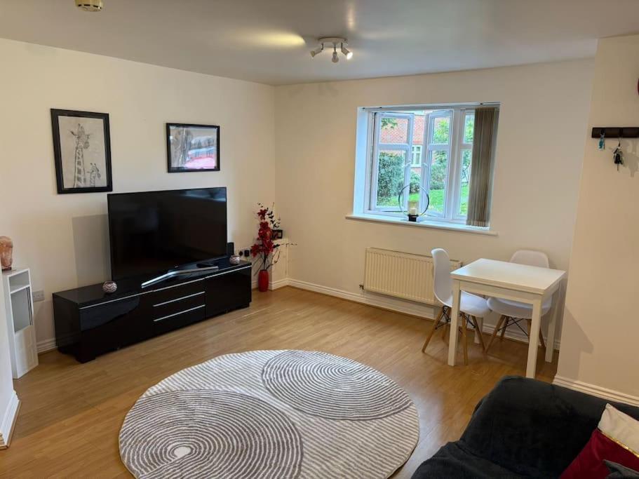 Апартаменты Newly Refurbished Flat In Kings Heath Бирмингем Экстерьер фото